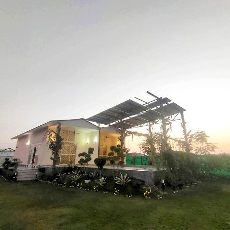 Shaw Estate-Farm House For A Small Parties-Jp Farm Greater Noida Exterior foto