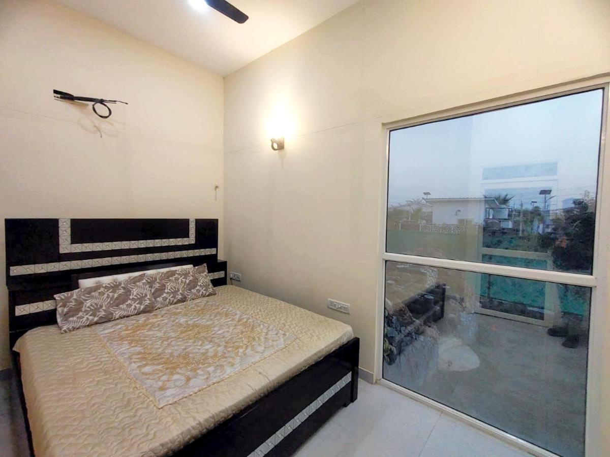 Shaw Estate-Farm House For A Small Parties-Jp Farm Greater Noida Exterior foto